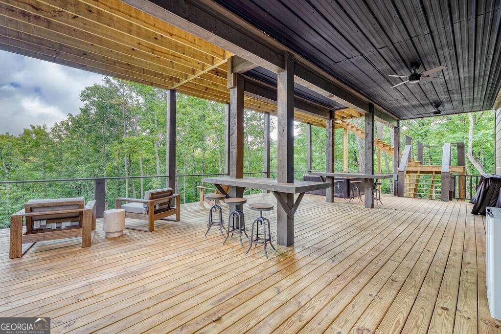 281 Raintree Bend