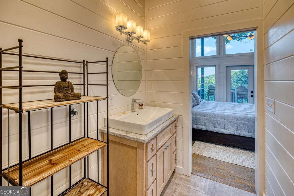 281 Raintree Bend