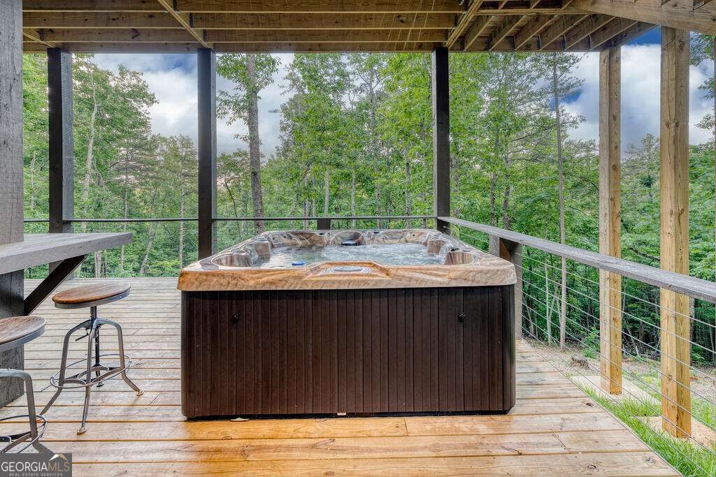 281 Raintree Bend