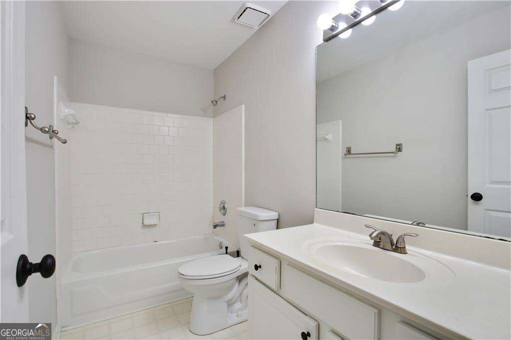 3644 Kentford Lane