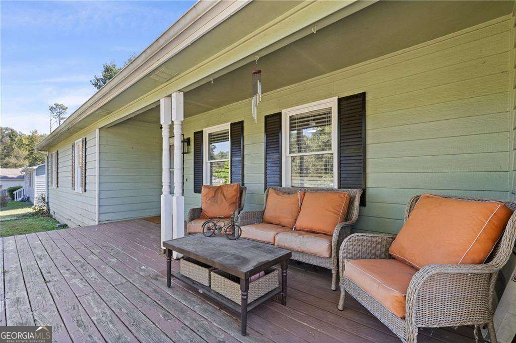 38 Baker Road SE