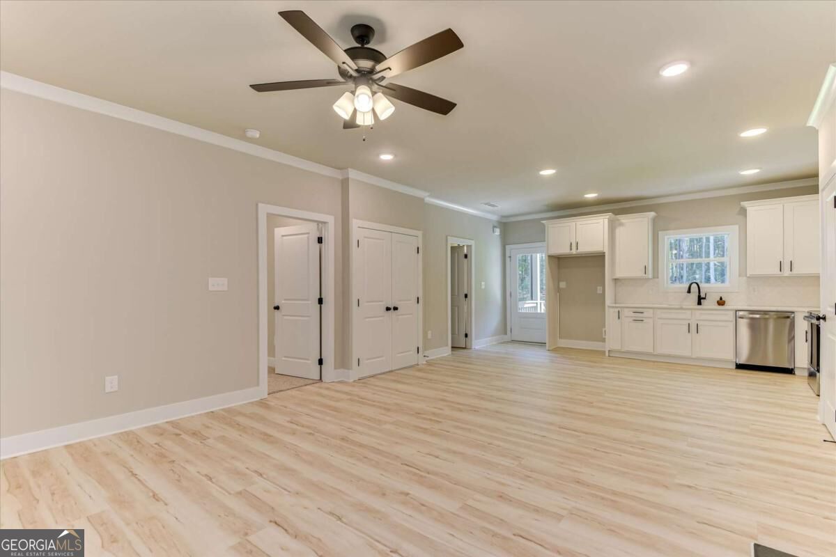 1165 Watersedge Cove