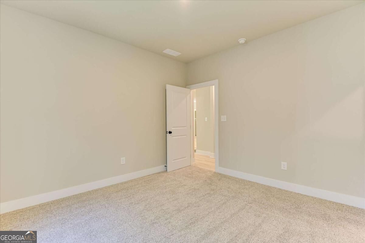 1165 Watersedge Cove