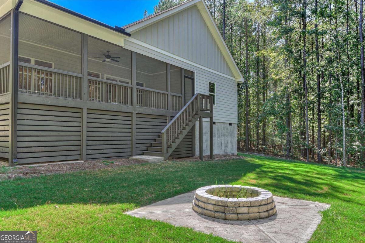 1165 Watersedge Cove