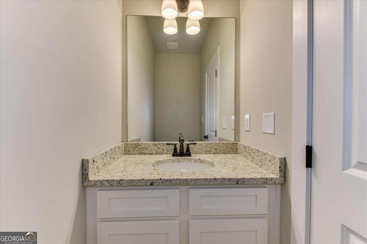 1165 Watersedge Cove