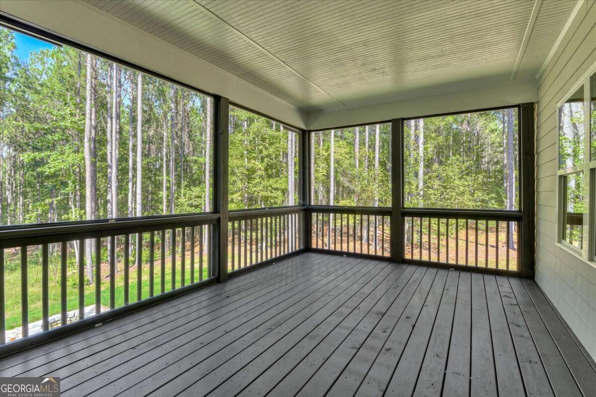 1165 Watersedge Cove