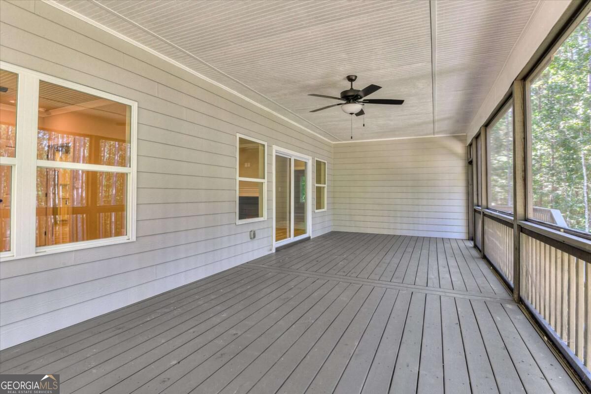 1165 Watersedge Cove