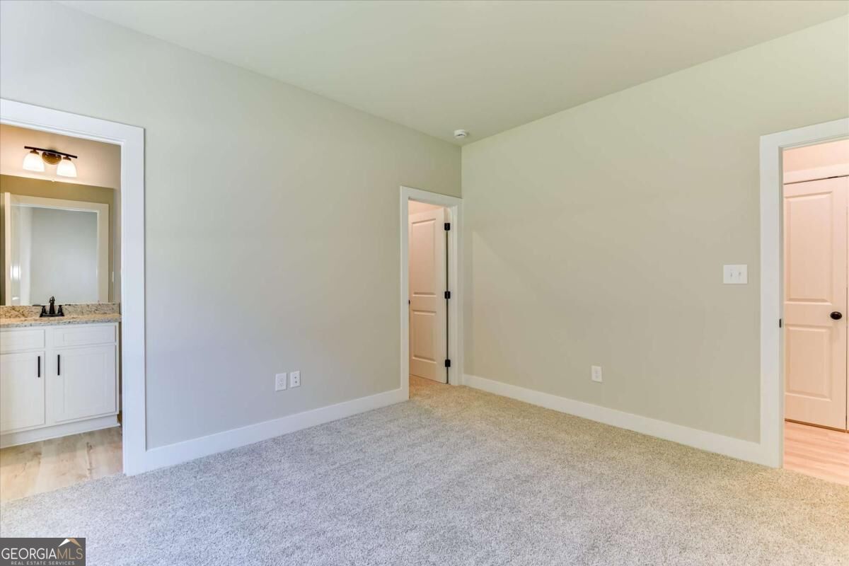 1165 Watersedge Cove
