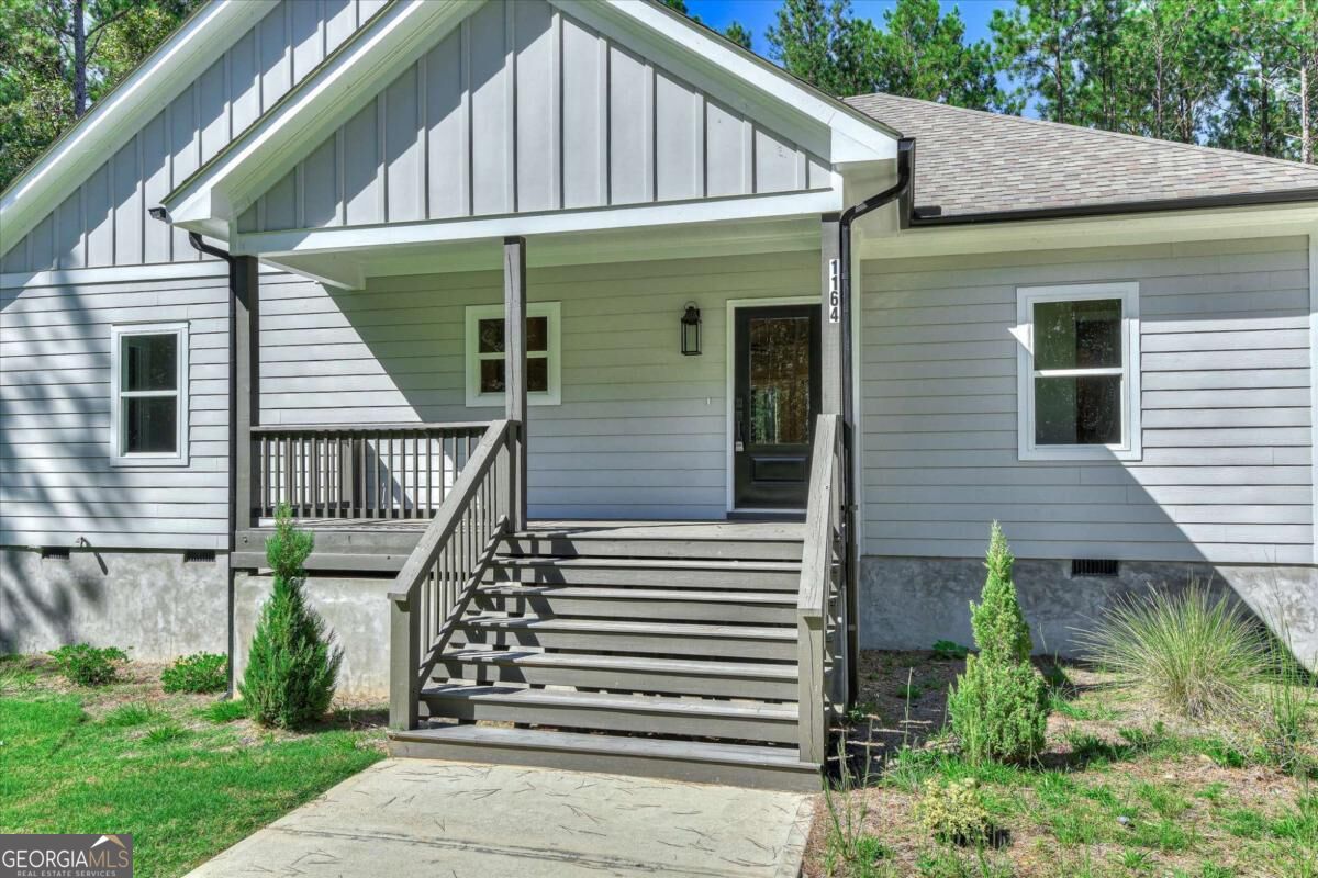 1165 Watersedge Cove