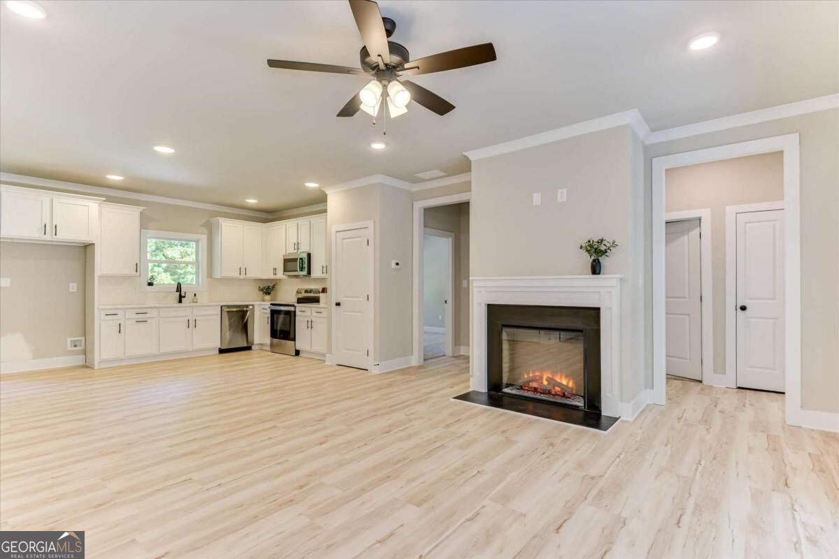 1198 Sunset Cove