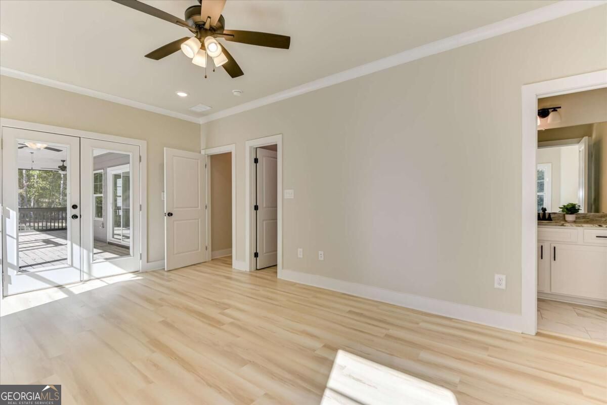 1021 Pointe S