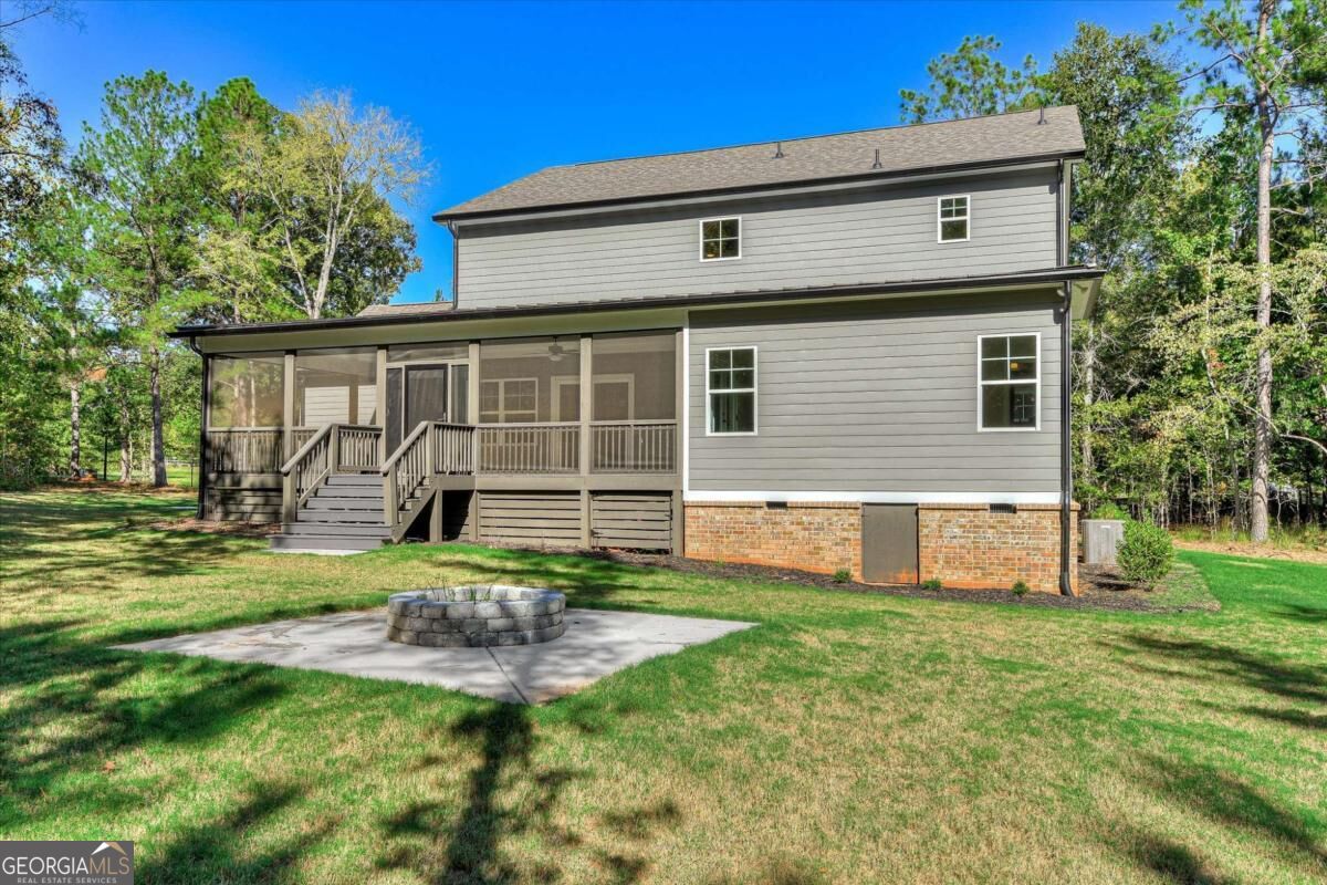 1021 Pointe S