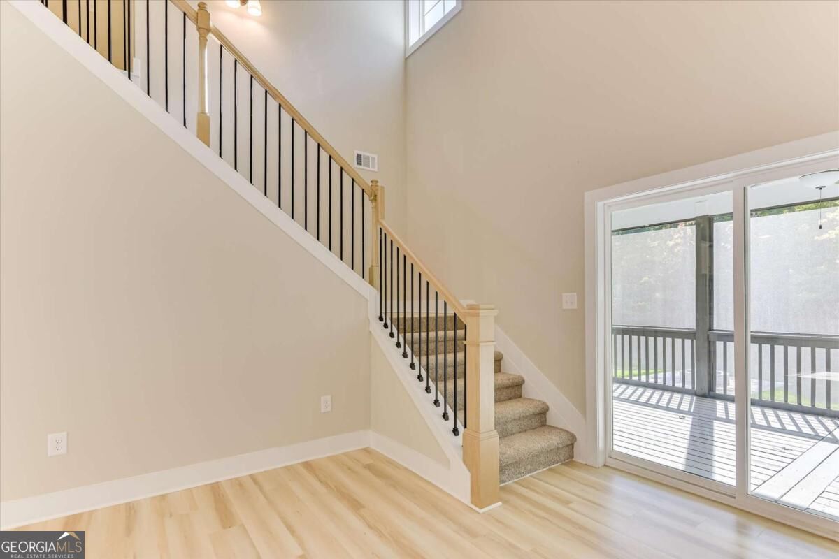 1021 Pointe S