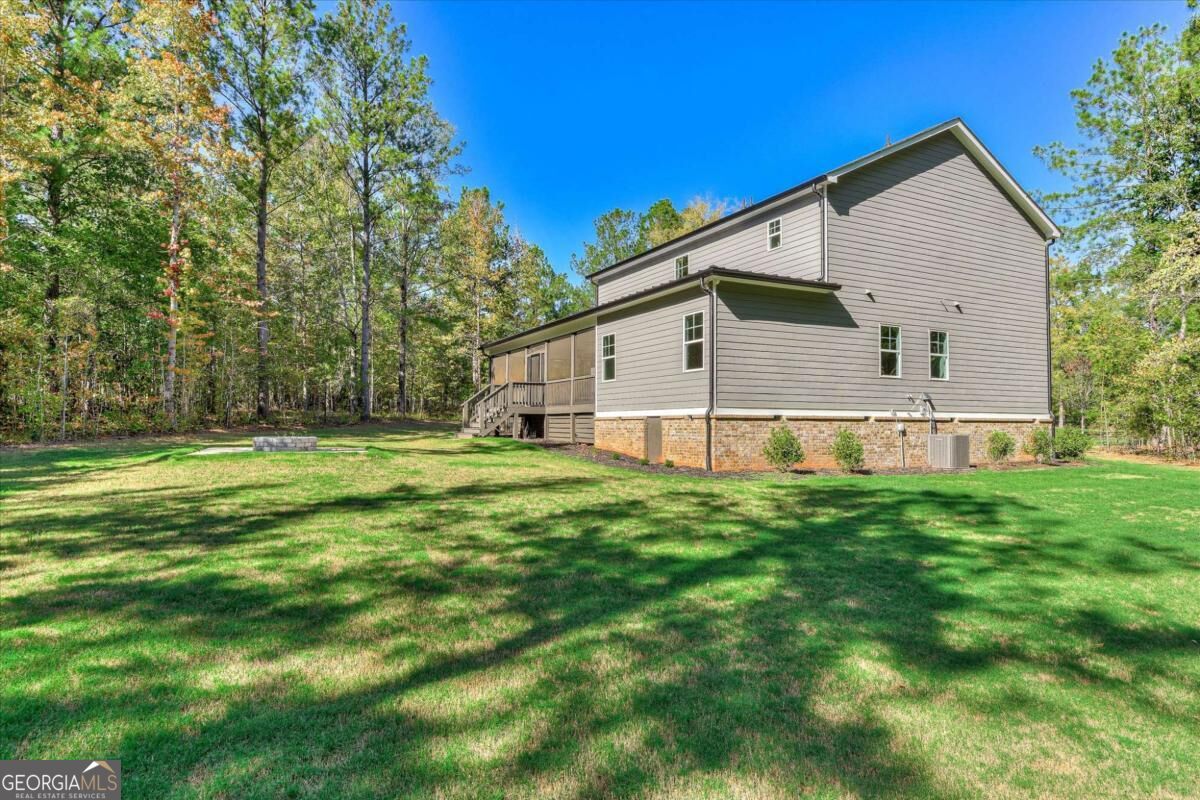 1021 Pointe S