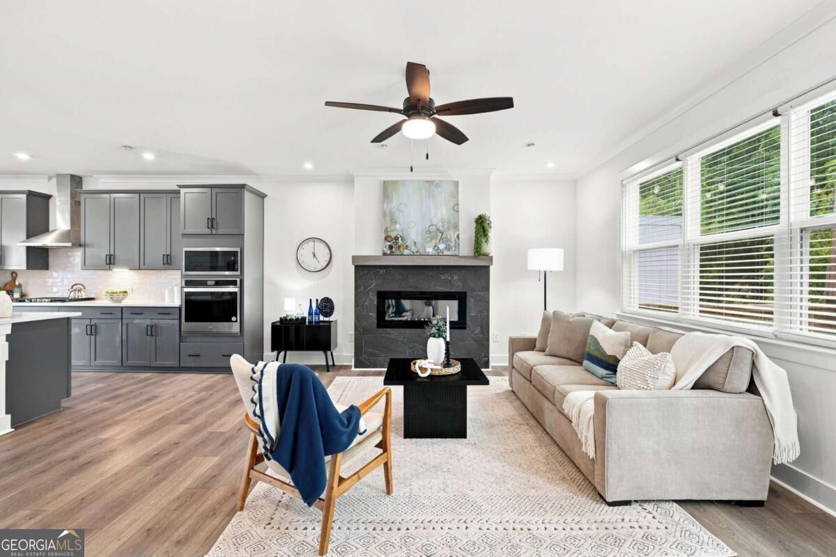 3401 Catalan Alley