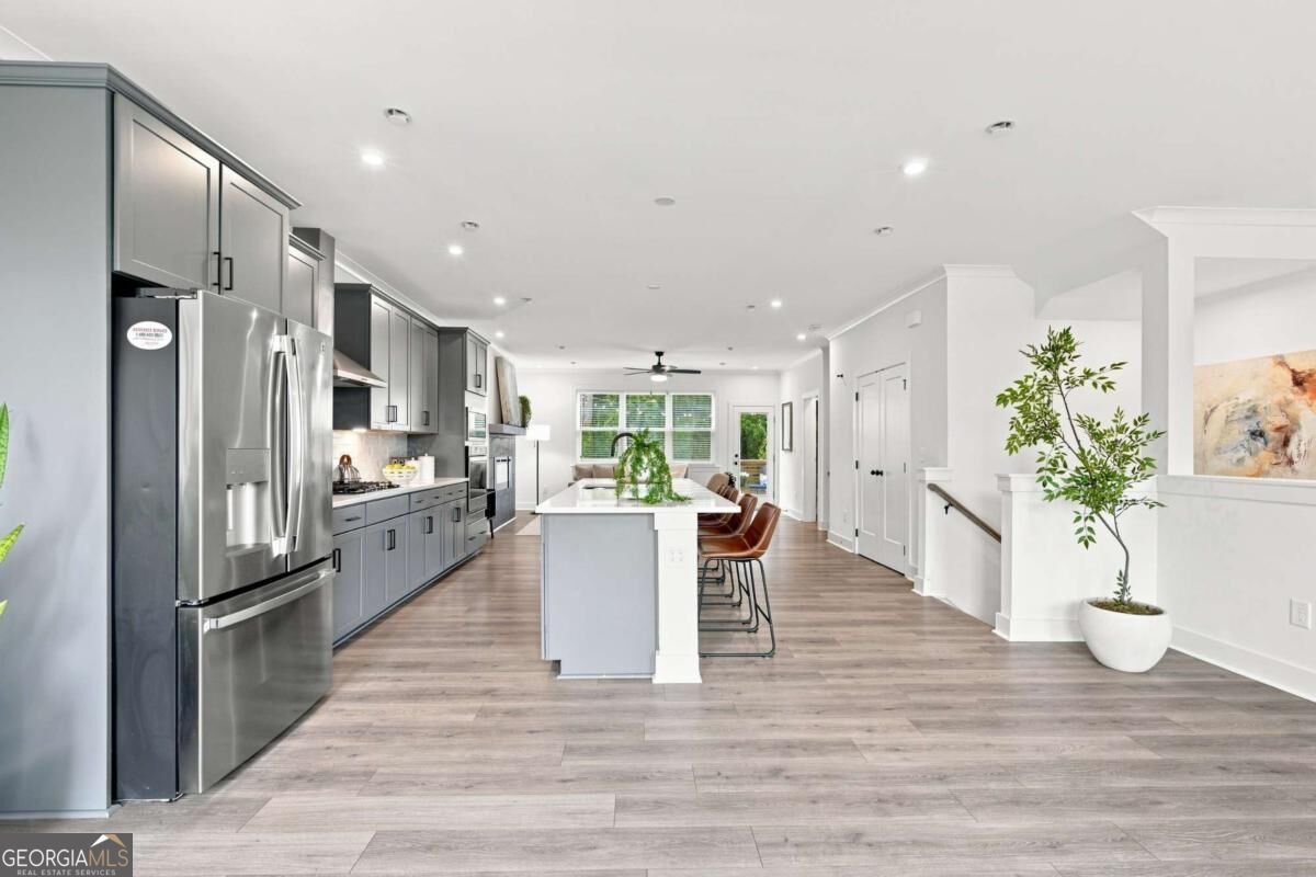 3401 Catalan Alley
