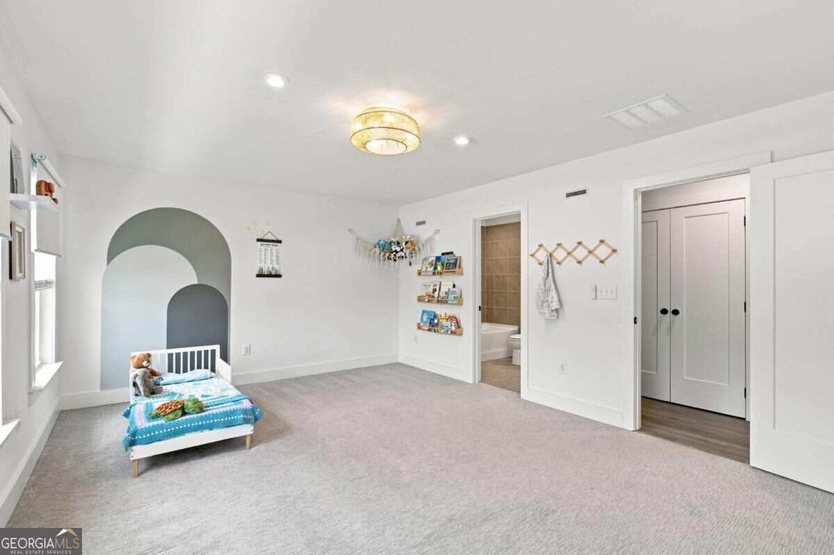 3401 Catalan Alley