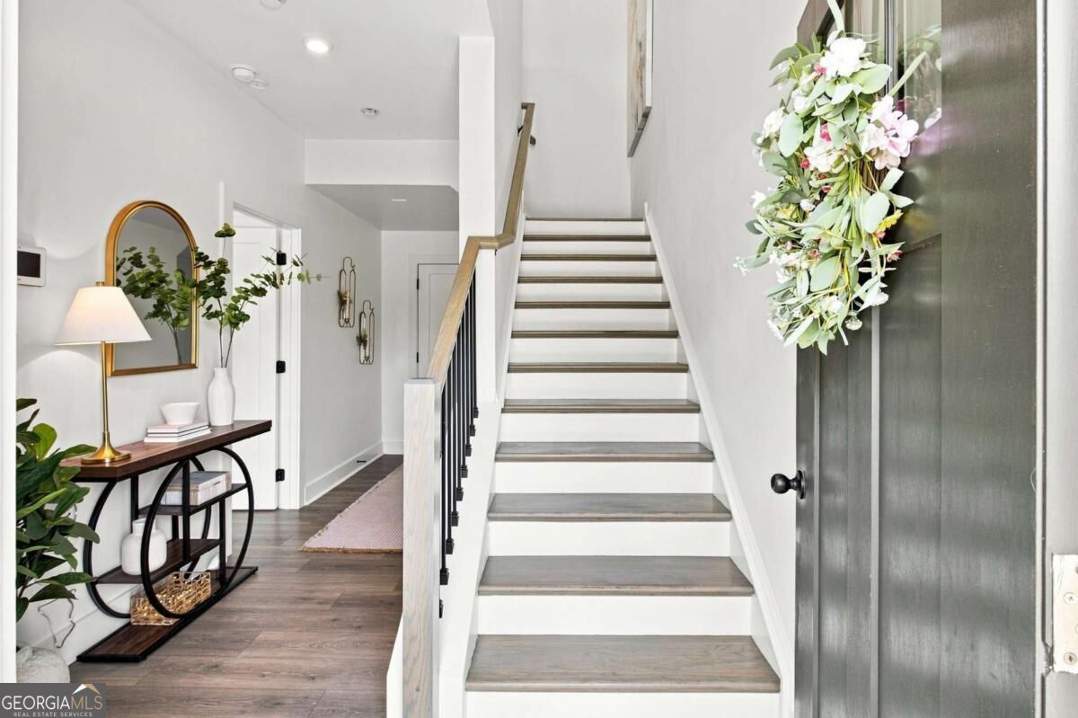3401 Catalan Alley