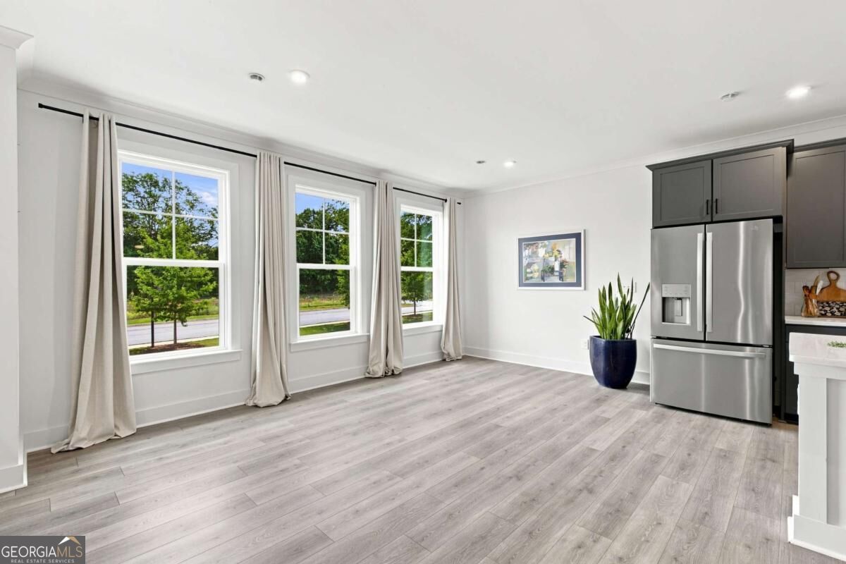 3401 Catalan Alley