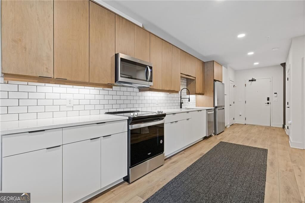 108 Park Place # 112