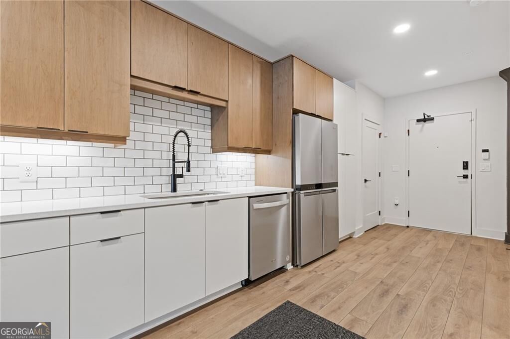 108 Park Place # 112