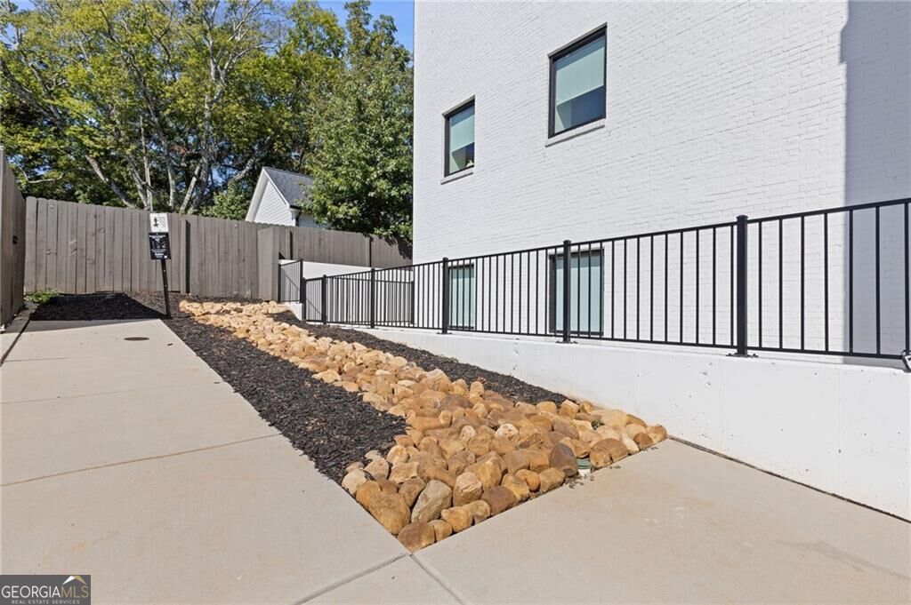 108 Park Place # 112