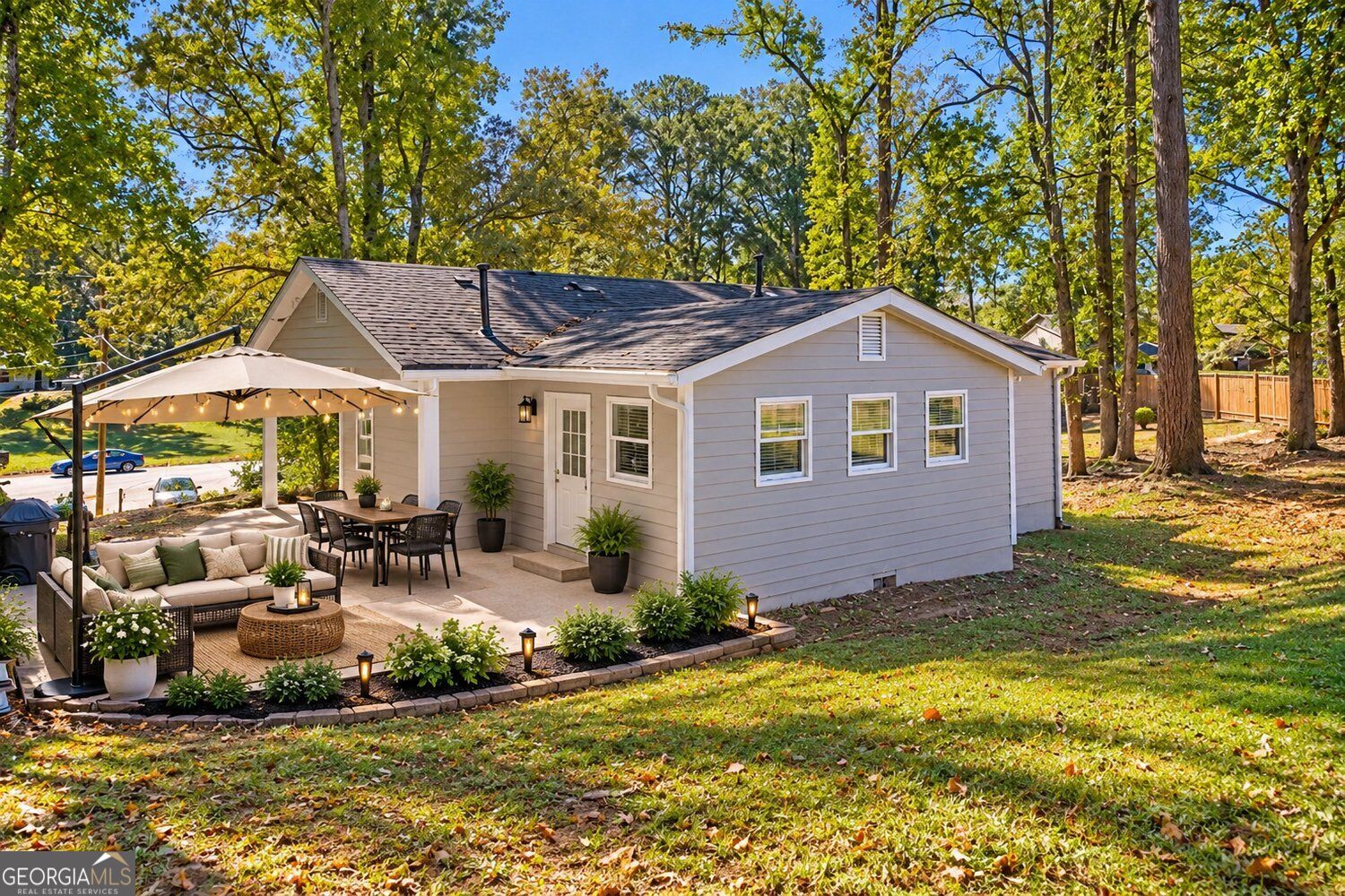 679 Suwanee Court NW