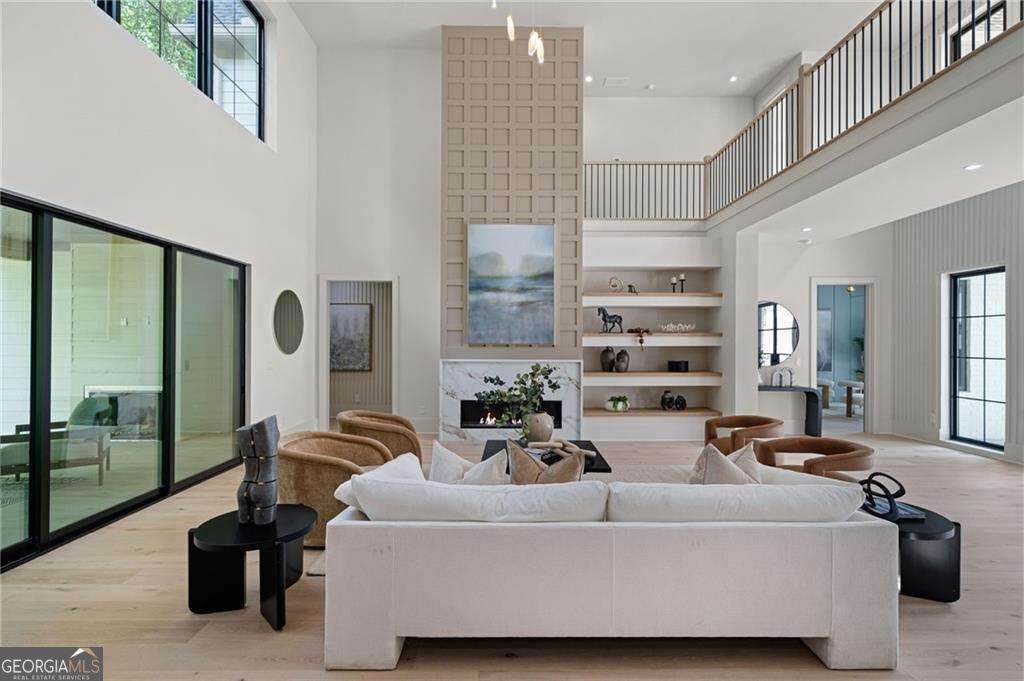4901 Cambridge Drive