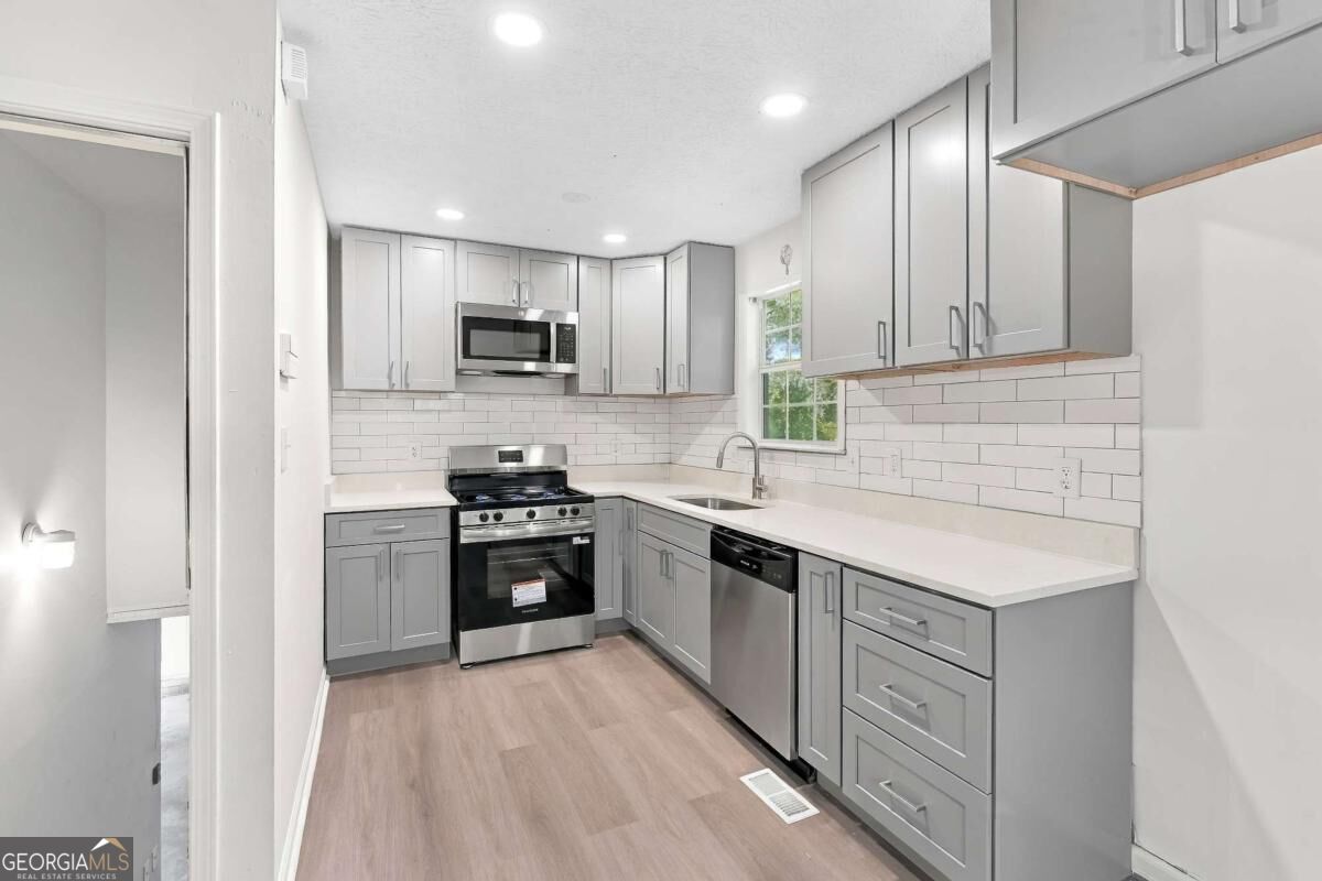 49 King William Drive