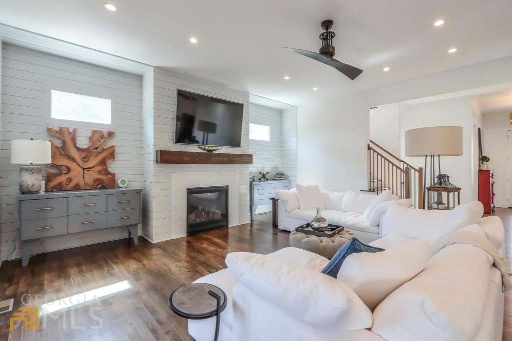 2531 Thompson Road