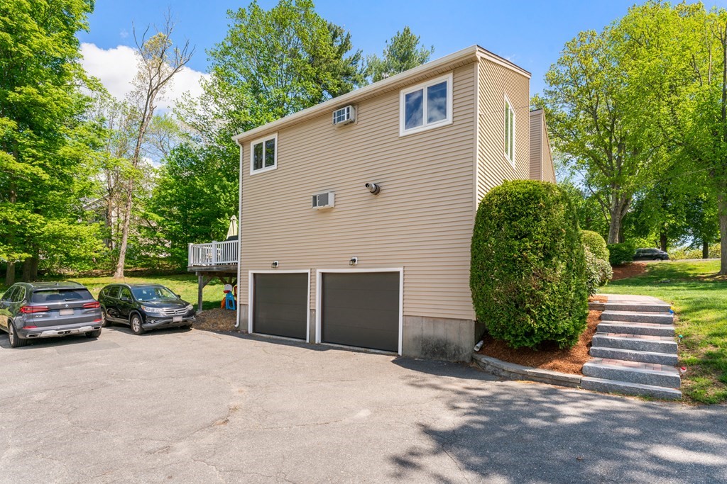119 Main St Unit: 119