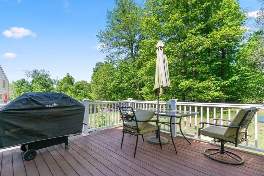 119 Main St Unit: 119