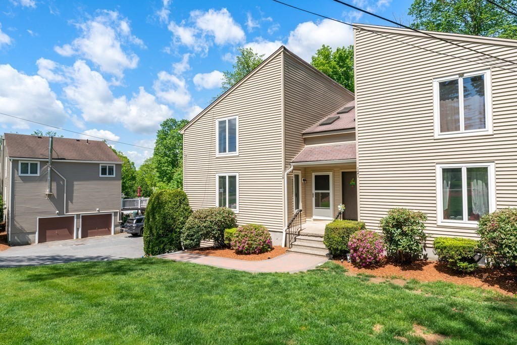 119 Main St Unit: 119