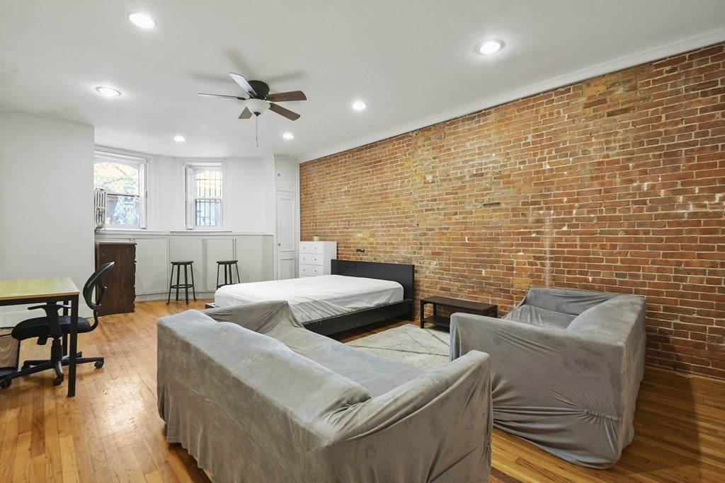 169 Beacon St Unit: B1