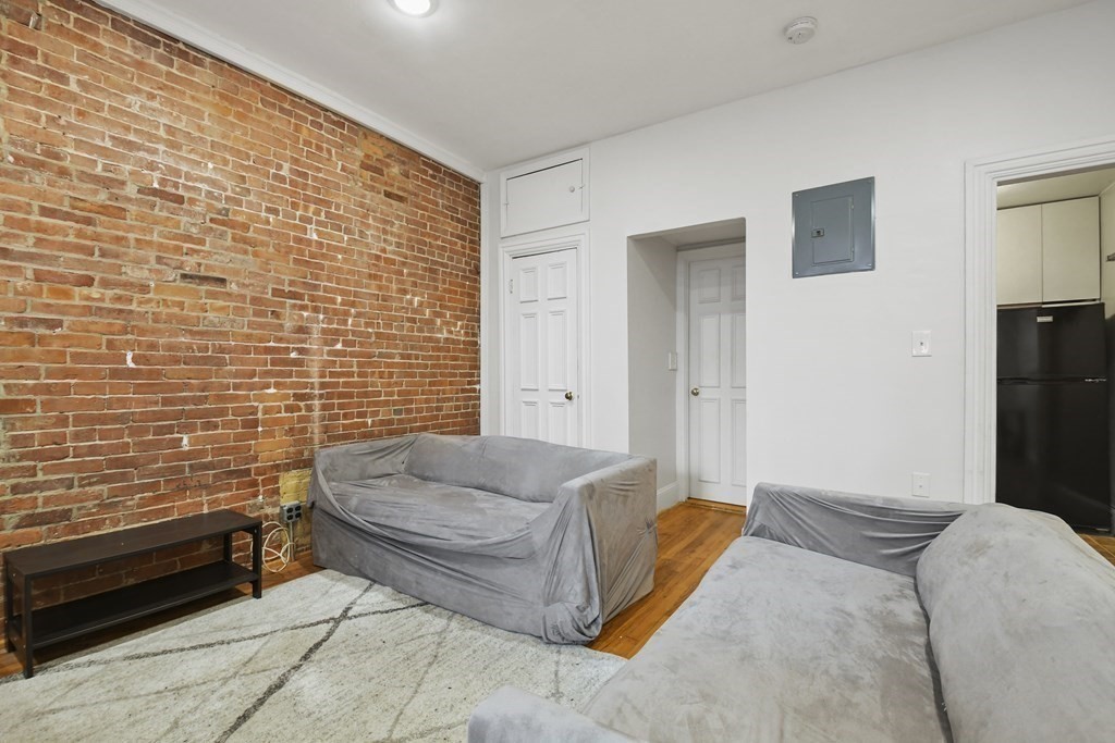169 Beacon St Unit: B1