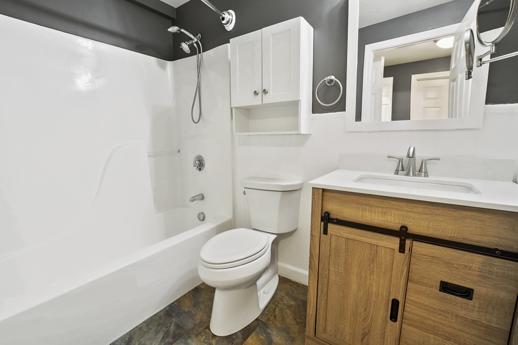 200 Market Unit: 4301