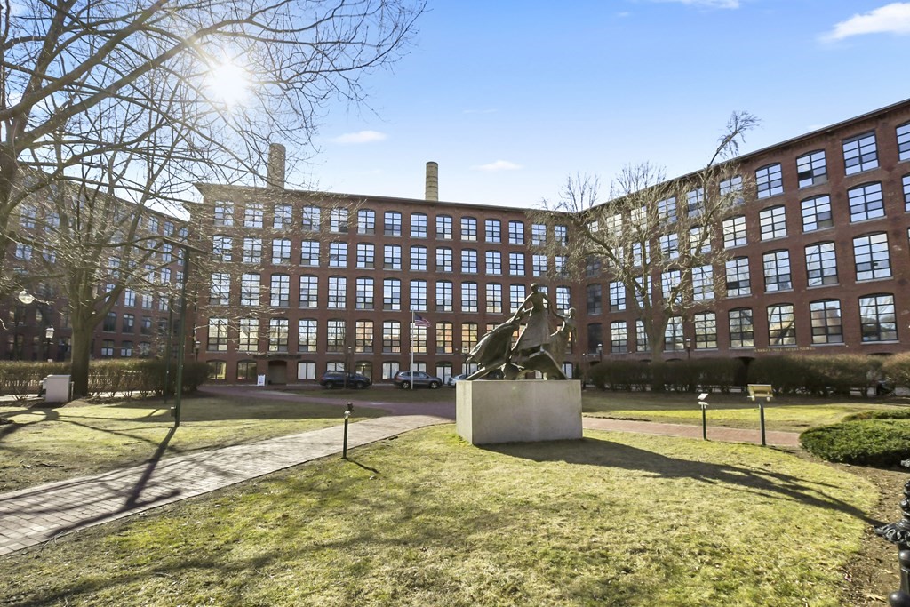 200 Market Unit: 4301