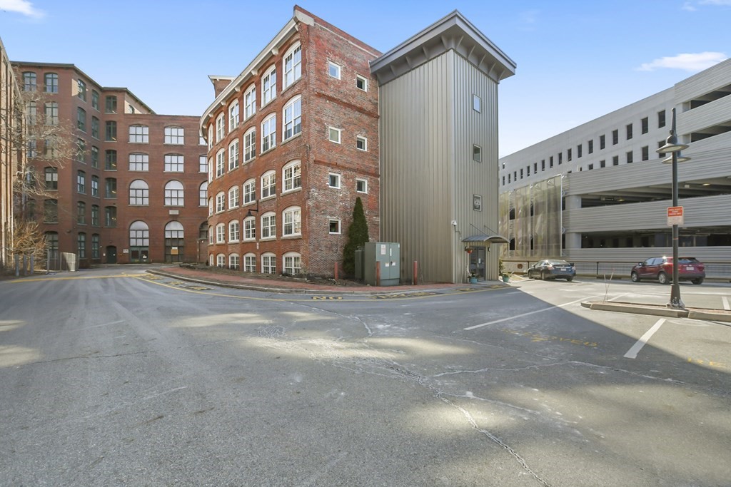 200 Market Unit: 4301