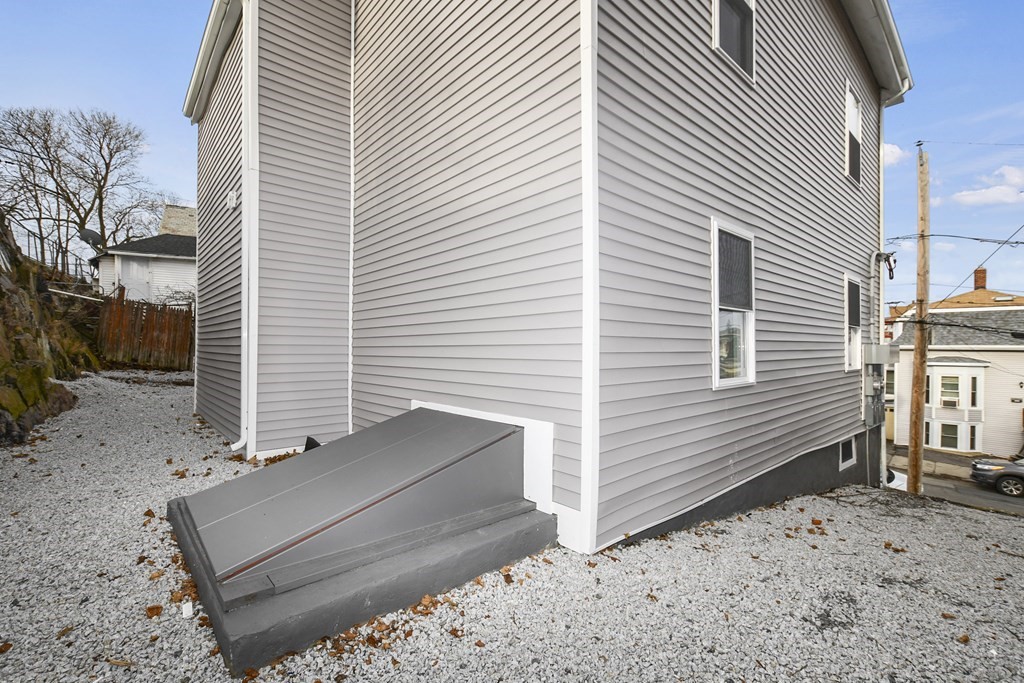 36 High Rock Street Unit: 2