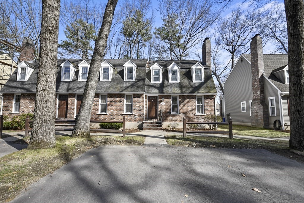 705 Wellman Avenue Unit: 705