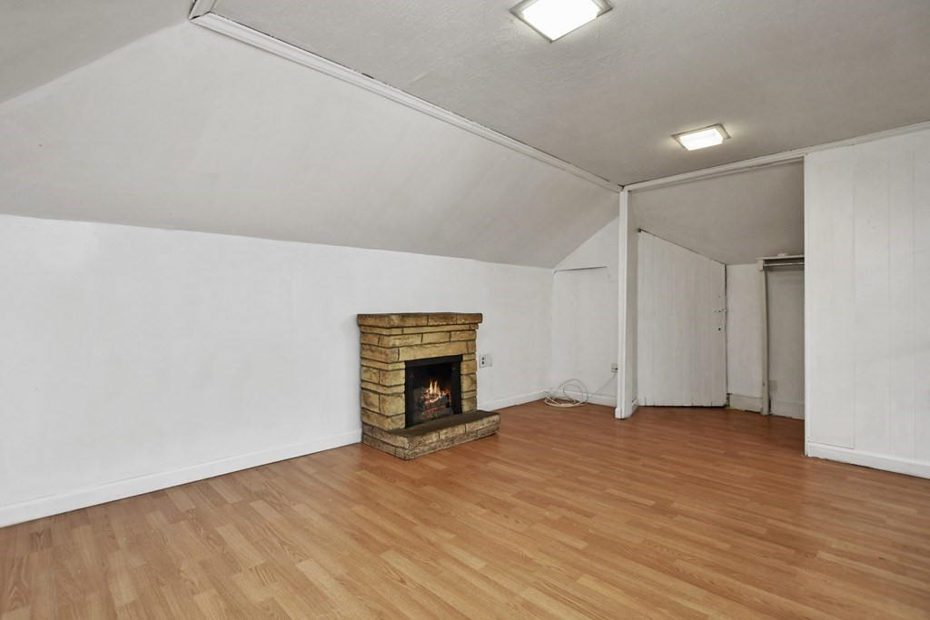 130 Barlett Street Unit: 2