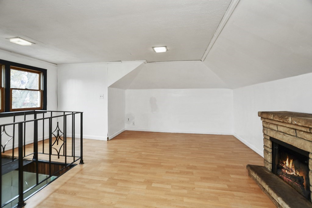 130 Barlett Street Unit: 2