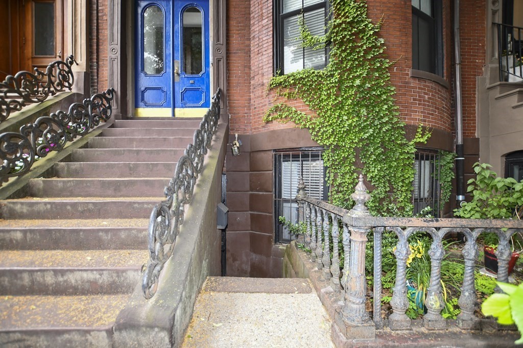 57 E Springfield St Unit: B