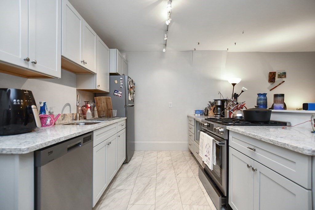 57 E Springfield St Unit: B