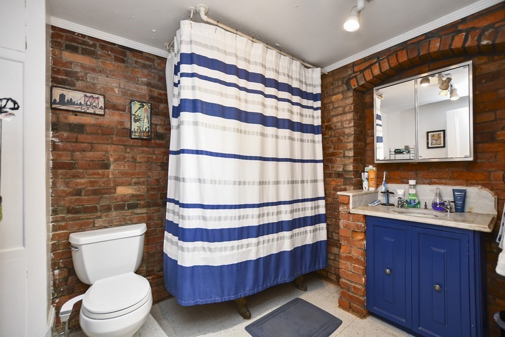 57 E Springfield St Unit: B
