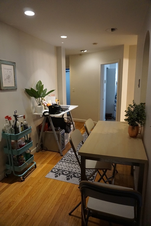 18 E Springfield Street # 1