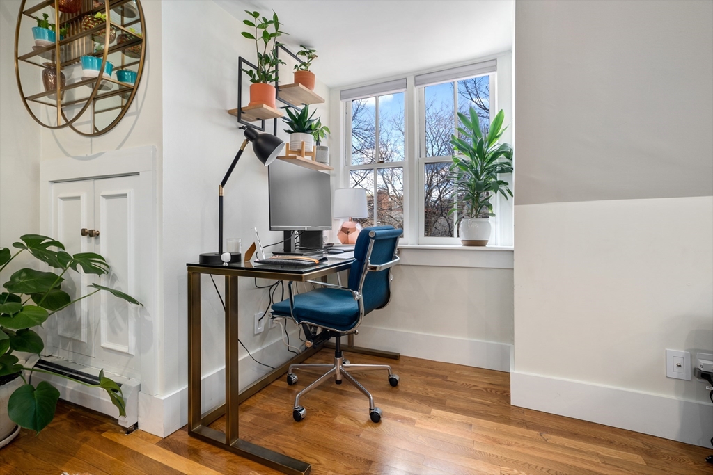 51 E Springfield Street # 4