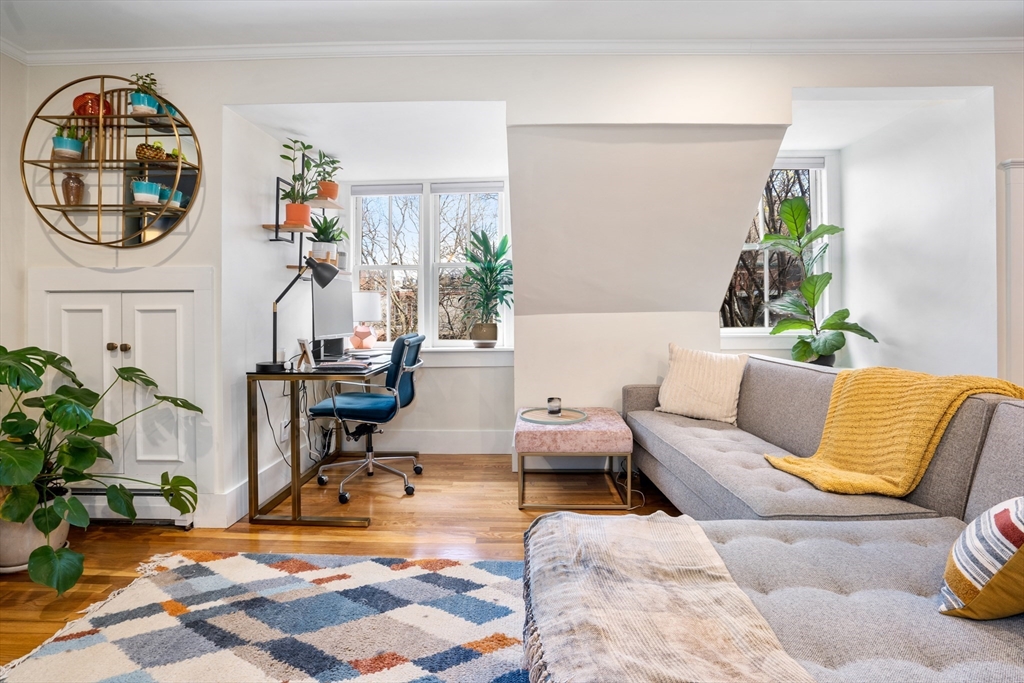 51 E Springfield Street # 4