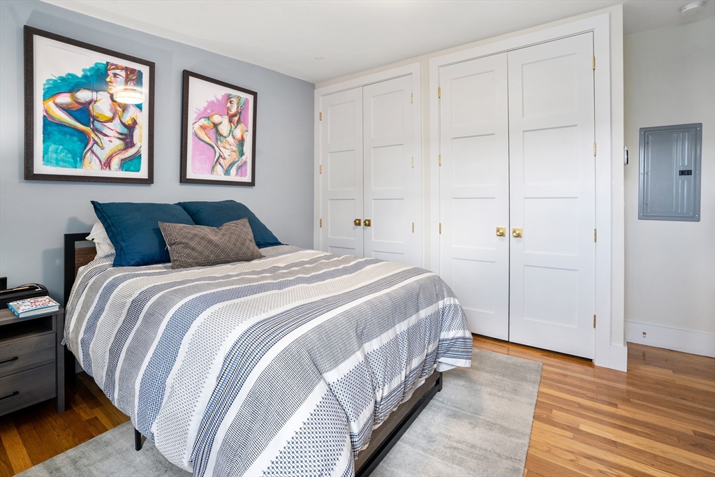 51 E Springfield Street # 4