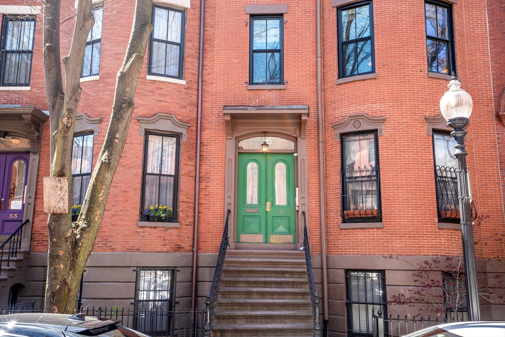 51 E Springfield Street # 4